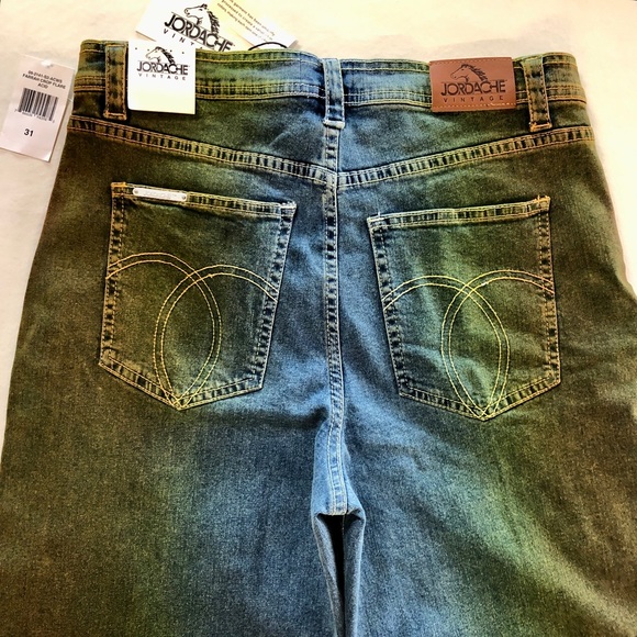 Jordache Farrah Crop Flare Ombré Jeans (31) - Picture 11 of 16